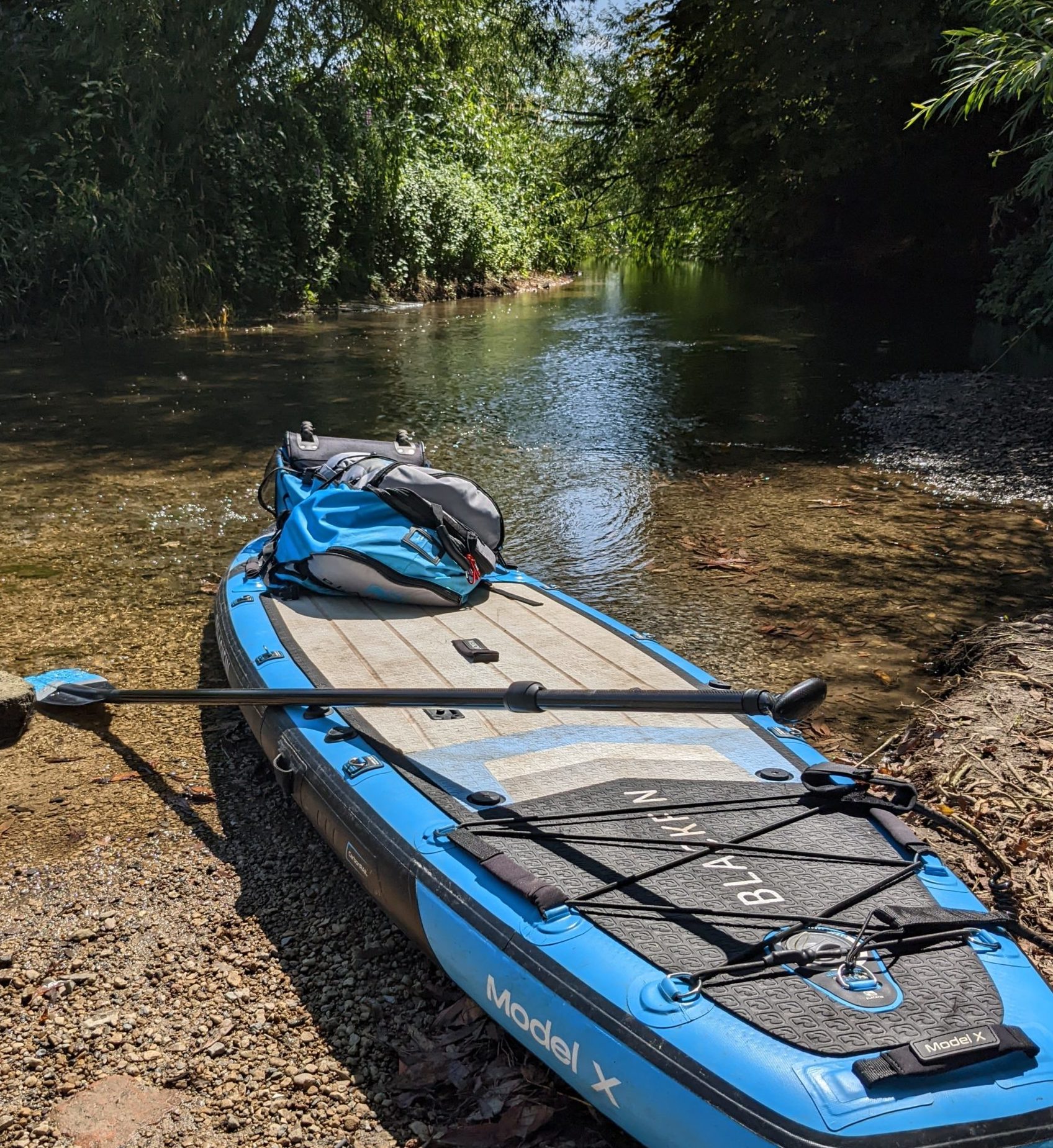 Paddle-boarding the Thames in 6.5 days