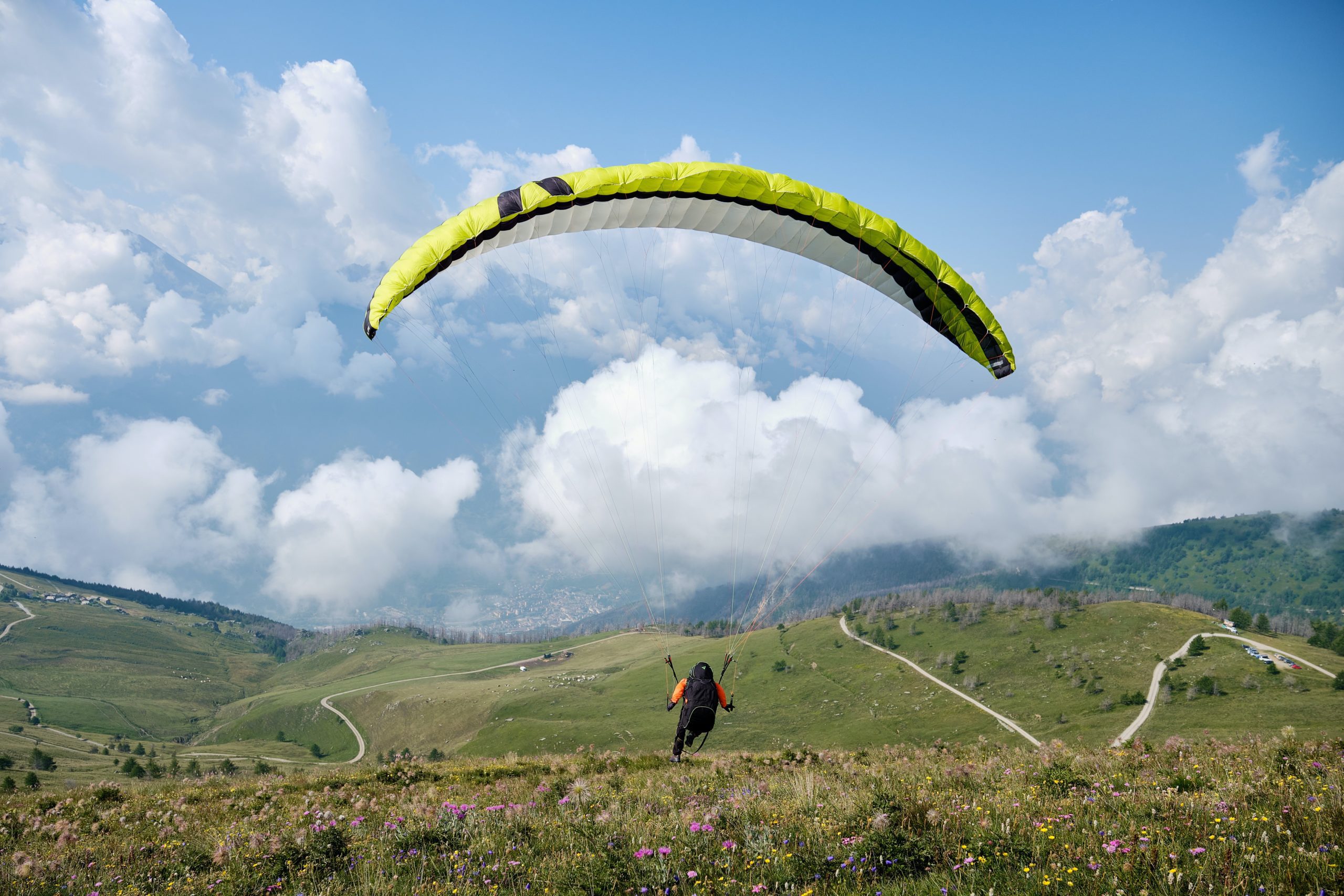 Paragliding in Wales