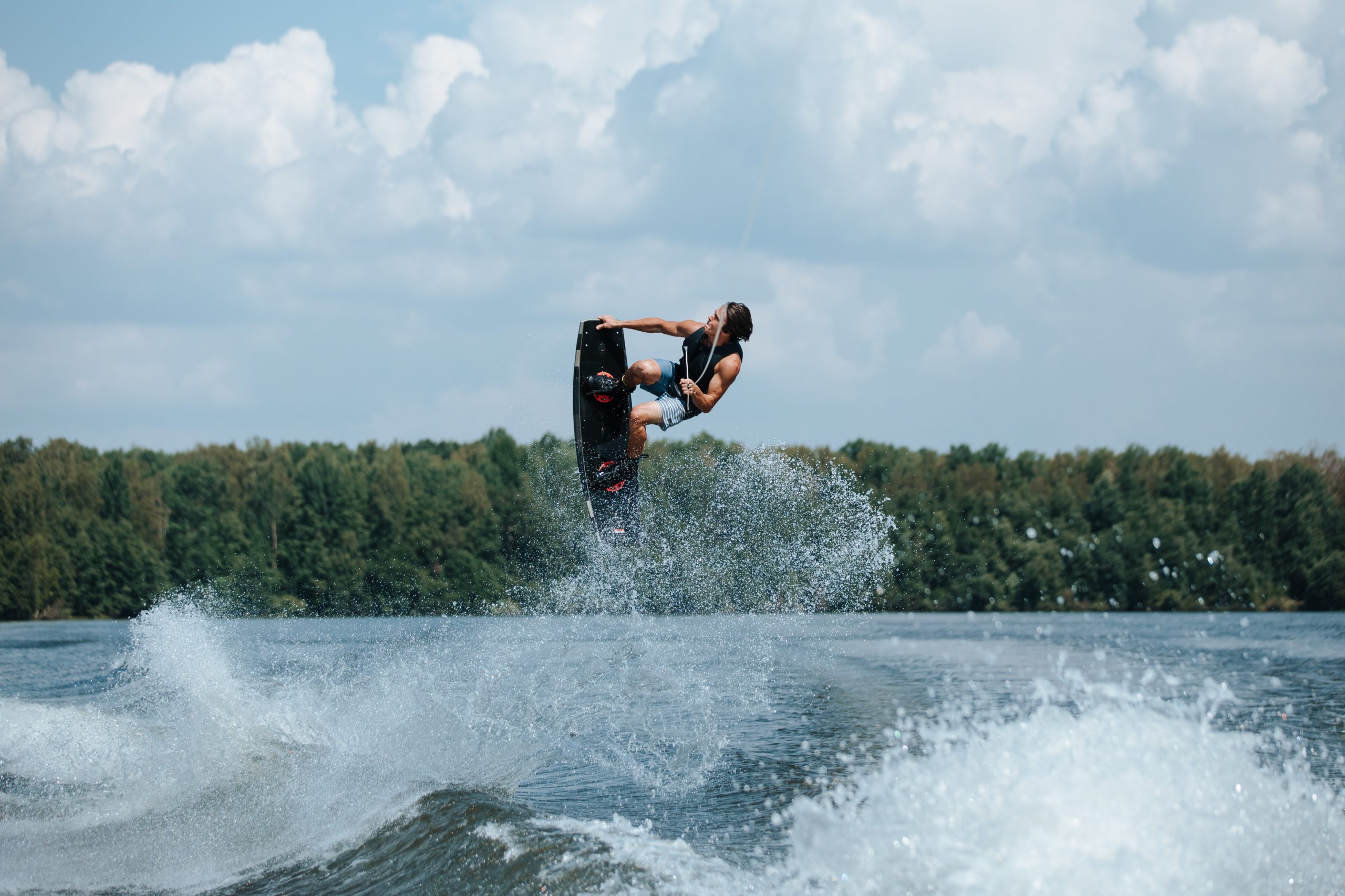 Wild Lakes Wales Wakeboarding